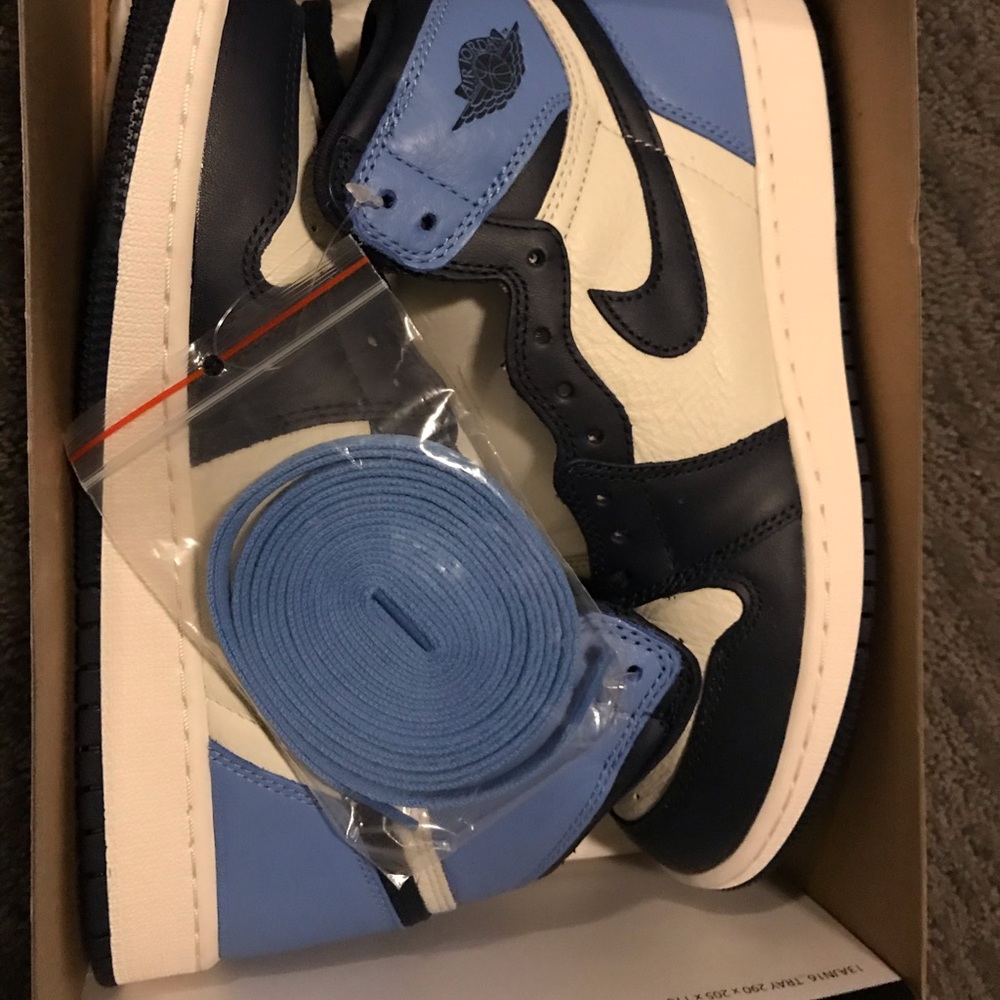 AIR JORDAN 1 RETRO HIGH OG OBSIDIAN SIZE 7 DS
